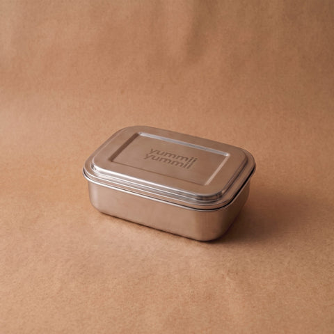Bento Large 1 i rustfrit stål 18/8 lukket med tætsluttende låg fra Yummii Yummii